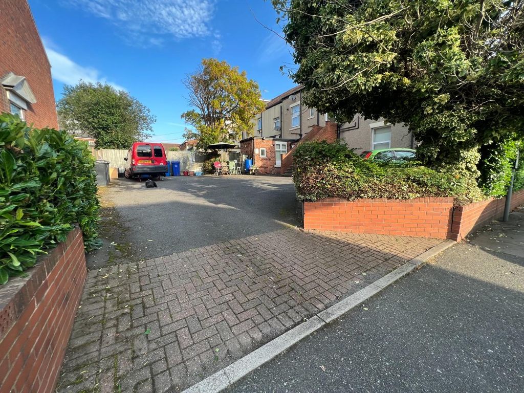 Property photo 2 of 14 Car Park Area.Jpg
