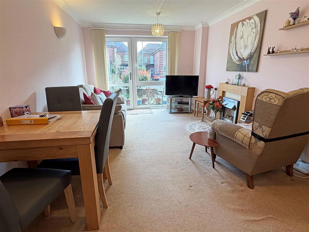 Property photo 3 of 13 Lou2A.Jpg