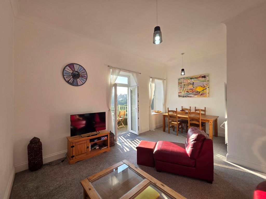 Property photo 2 of 12 Image