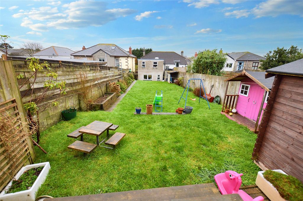 Property photo 2 of 11 Picture No. 19