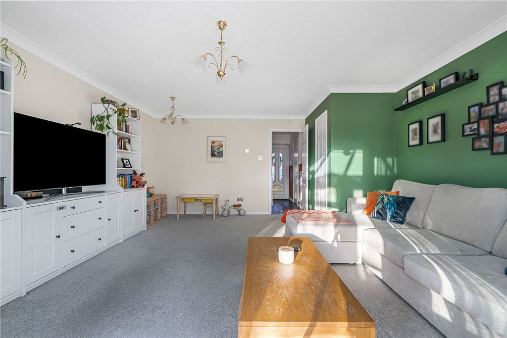 Property photo 2 of 23 Picture No. 14