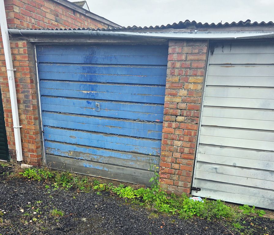 Property photo 2 of 3