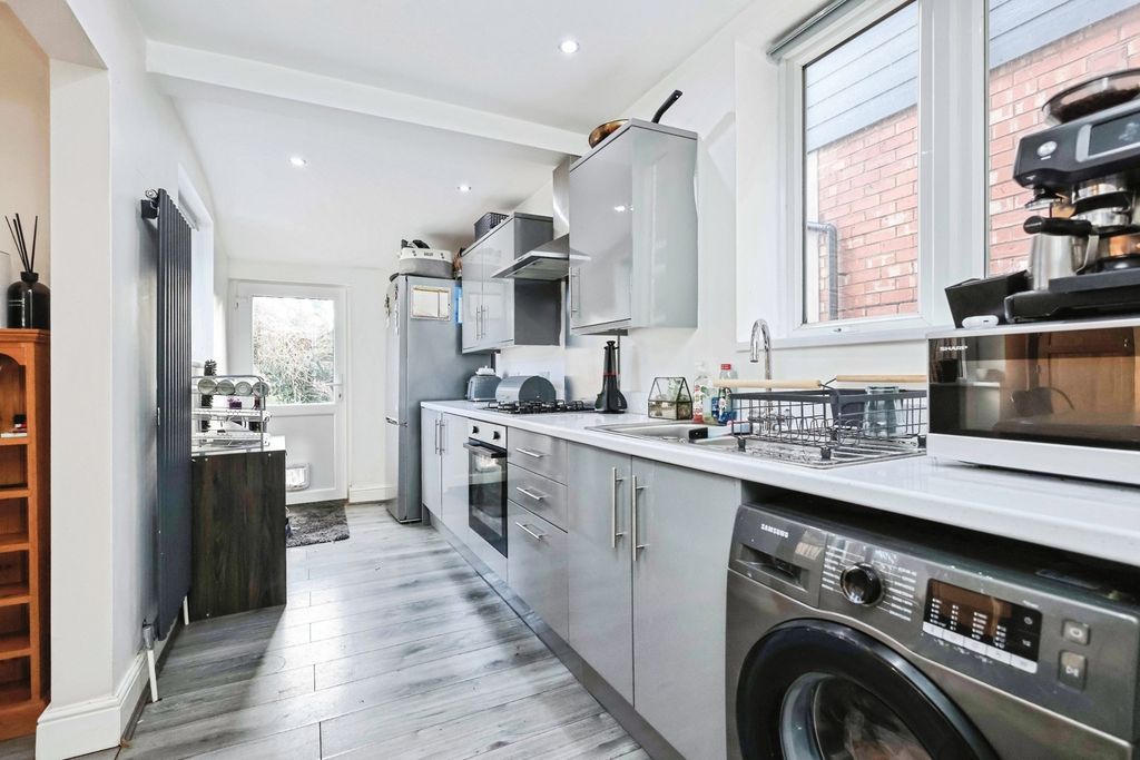 Property photo 2 of 18 Pbox-Img.Jpg