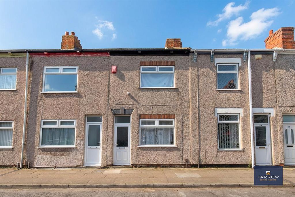 Property photo 1 of 19 Front