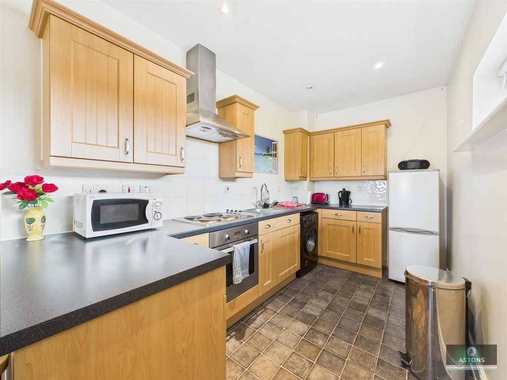 Property photo 3 of 16 Cam04622G0-Pr0101-Still009.Jpg