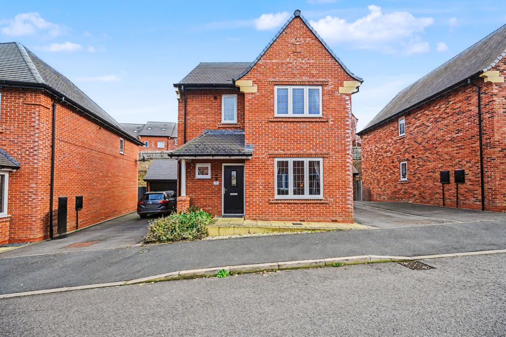 Property photo 1 of 16