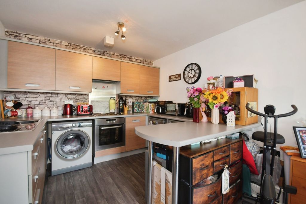 Property photo 3 of 13 Pbox-Img.Jpg