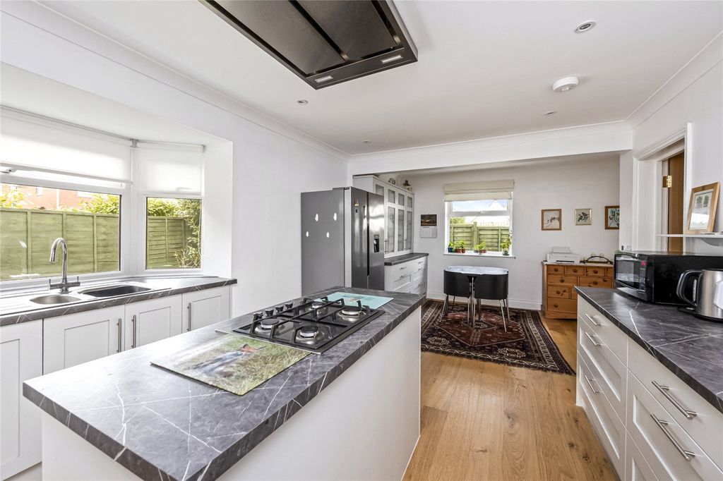 Property photo 2 of 21 Picture No. 03