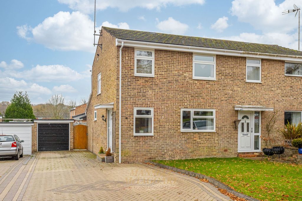 Property photo 2 of 17