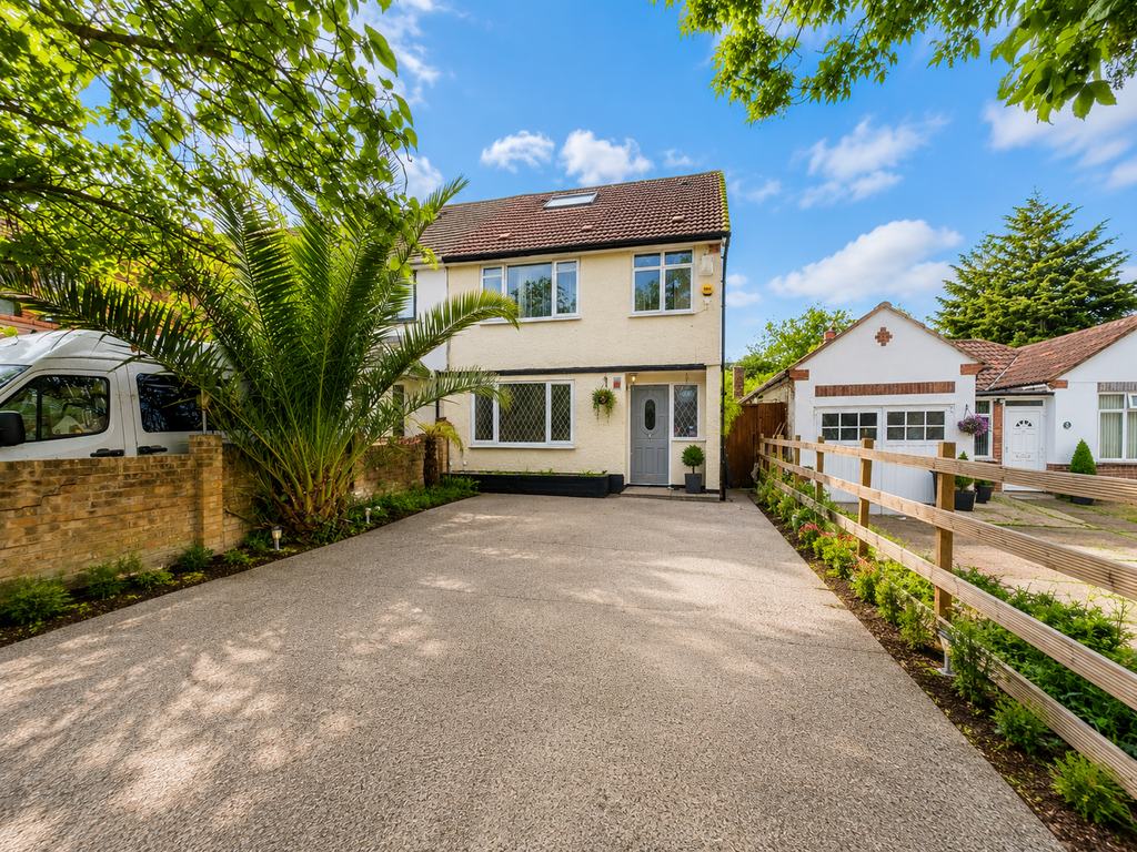 Property photo 1 of 18