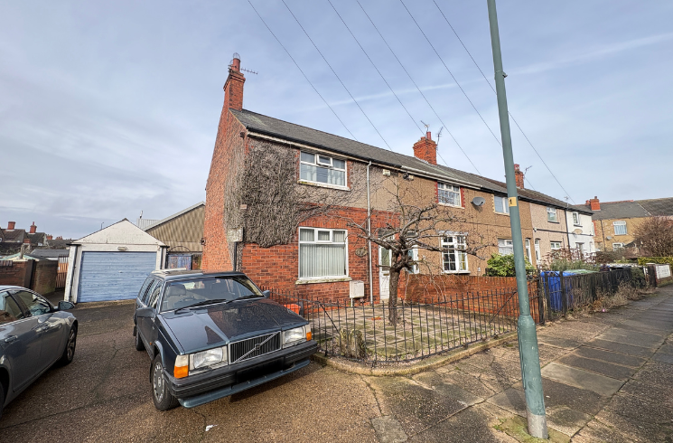 Property photo 2 of 10