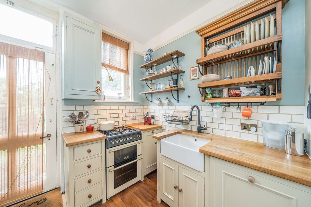 Property photo 2 of 3