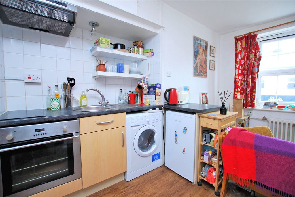 Property photo 2 of 6 Picture No. 06