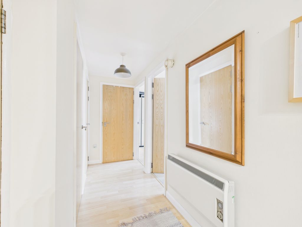 Property photo 3 of 5 Cam05532G0-Pr0007-Still006