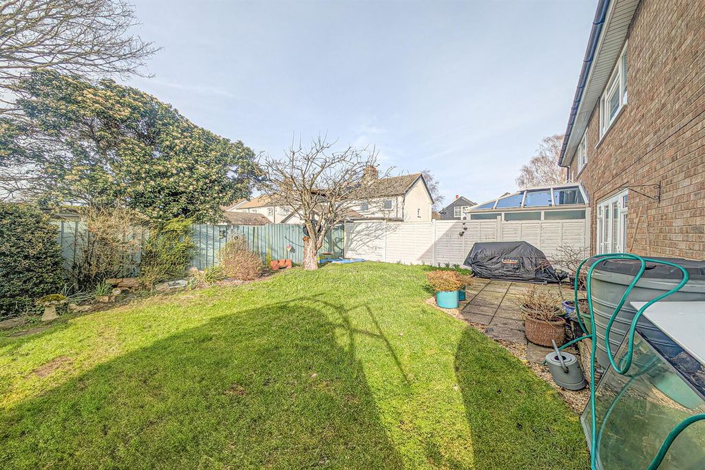 Property photo 3 of 18 Pxl_20260217_113839272 Back.Jpg