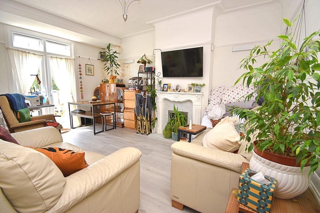Property photo 3 of 6 Not Specified