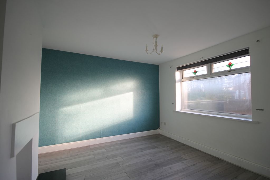 Property photo 3 of 17 Img_8525