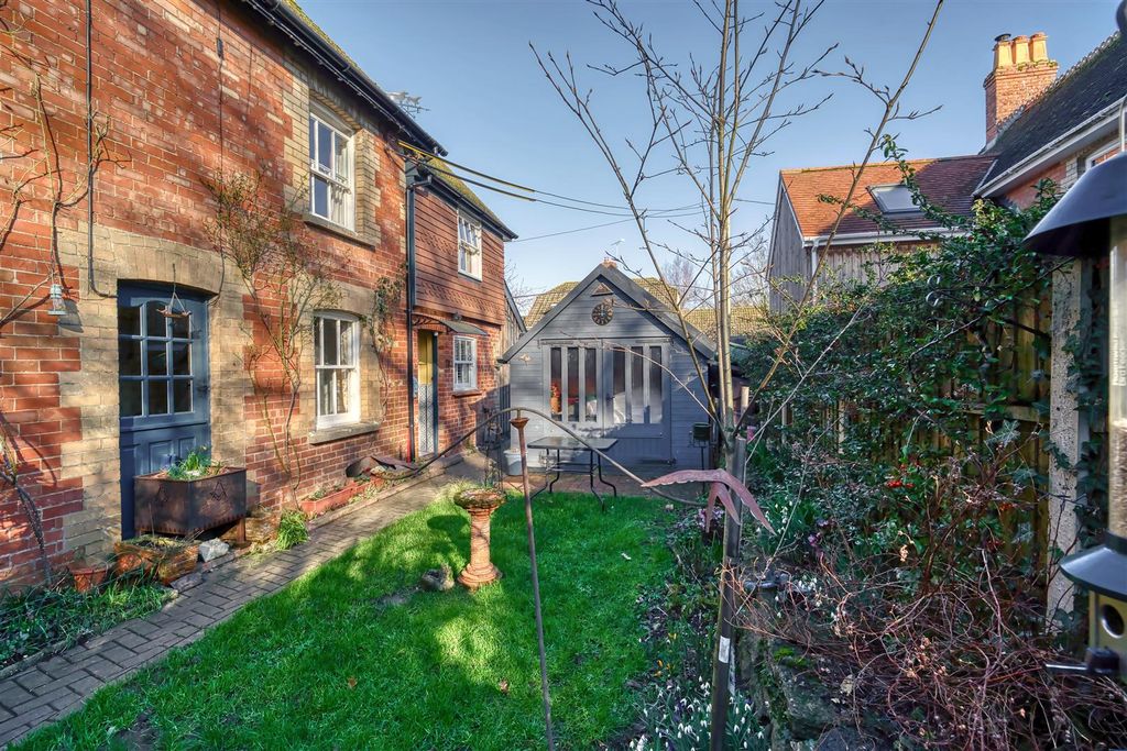 Property photo 1 of 9 Side And Garden