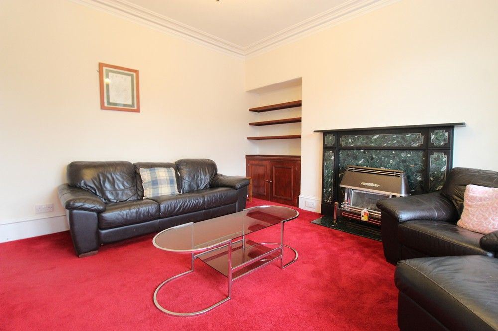 Property photo 1 of 10 Lounge