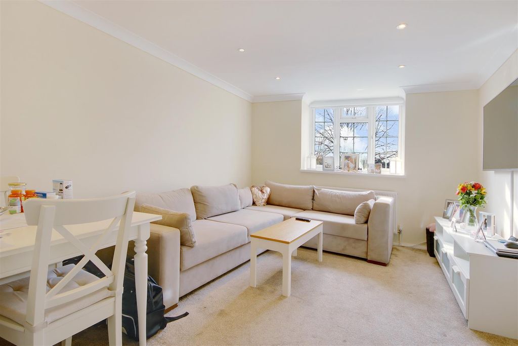 Property photo 2 of 8 Img1532Img1534d_Dp_4686315.Jpg