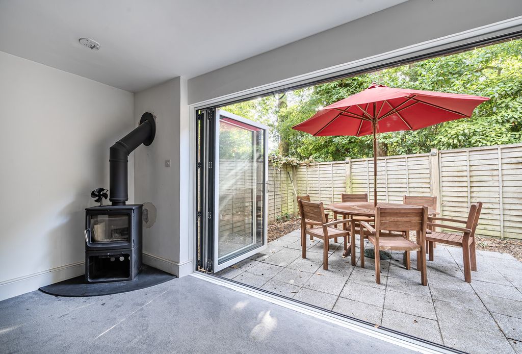 Property photo 2 of 11 1343701-6-68B1d70...