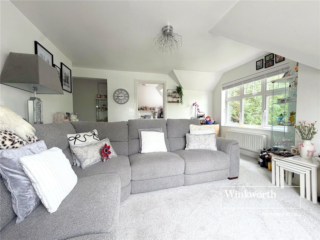 Property photo 3 of 11 Picture No. 11