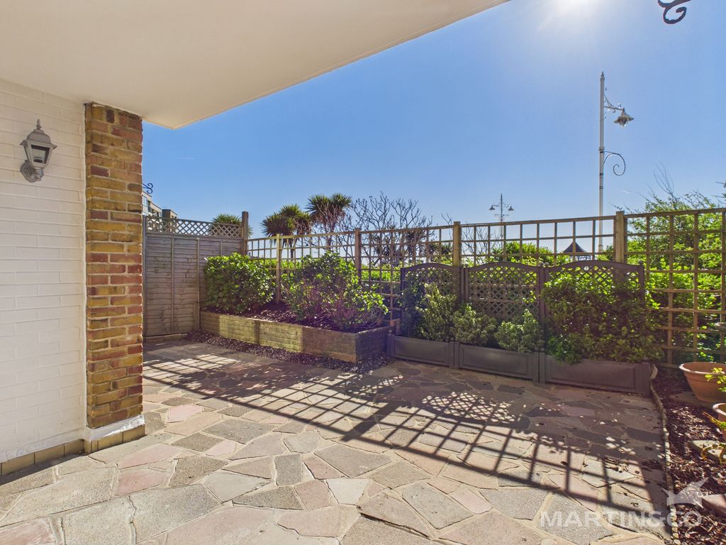 Property photo 3 of 11