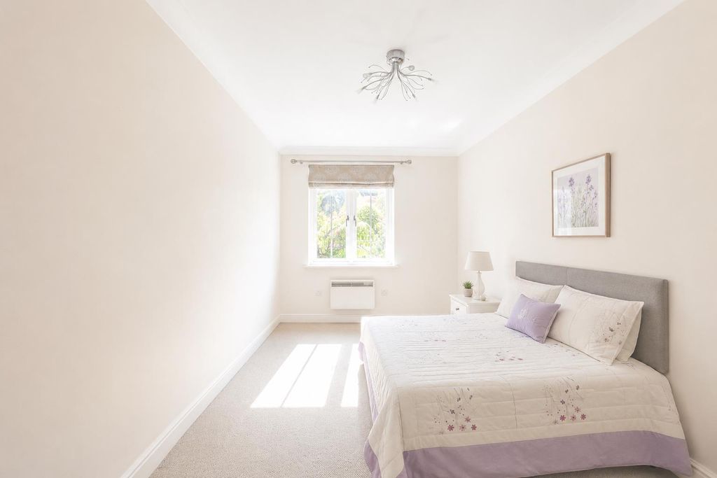 Additional image 10 of 2 bed flat for saleAshbourne Gardens, Hertford SG13