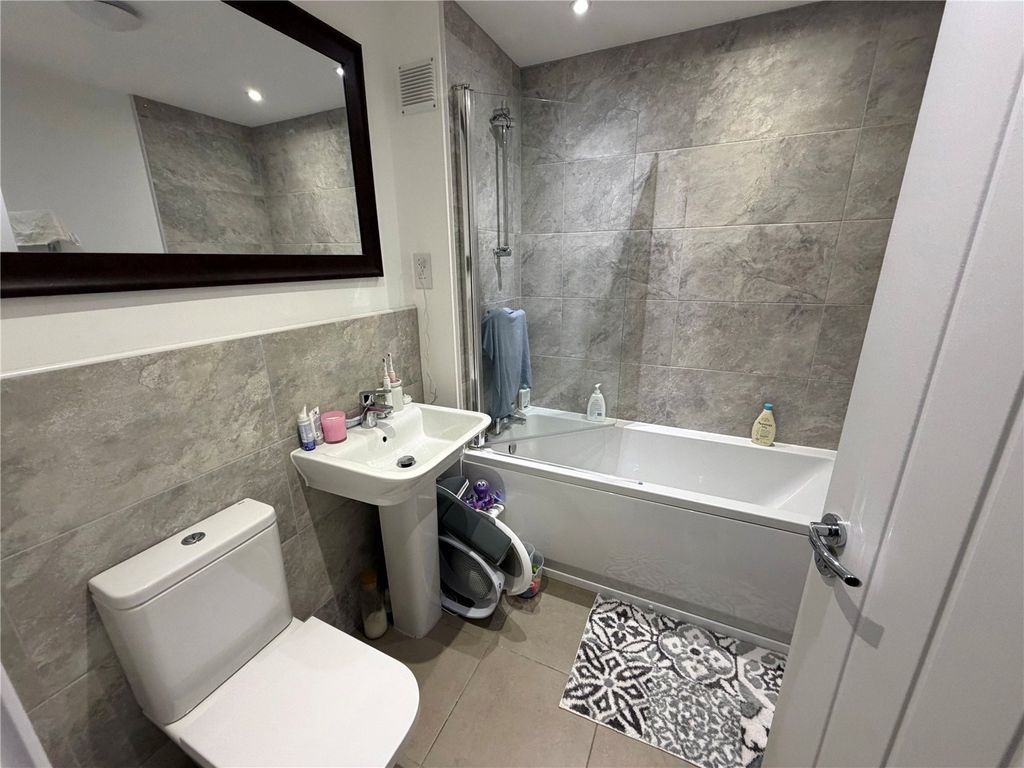 Property photo 3 of 12 Picture No. 06