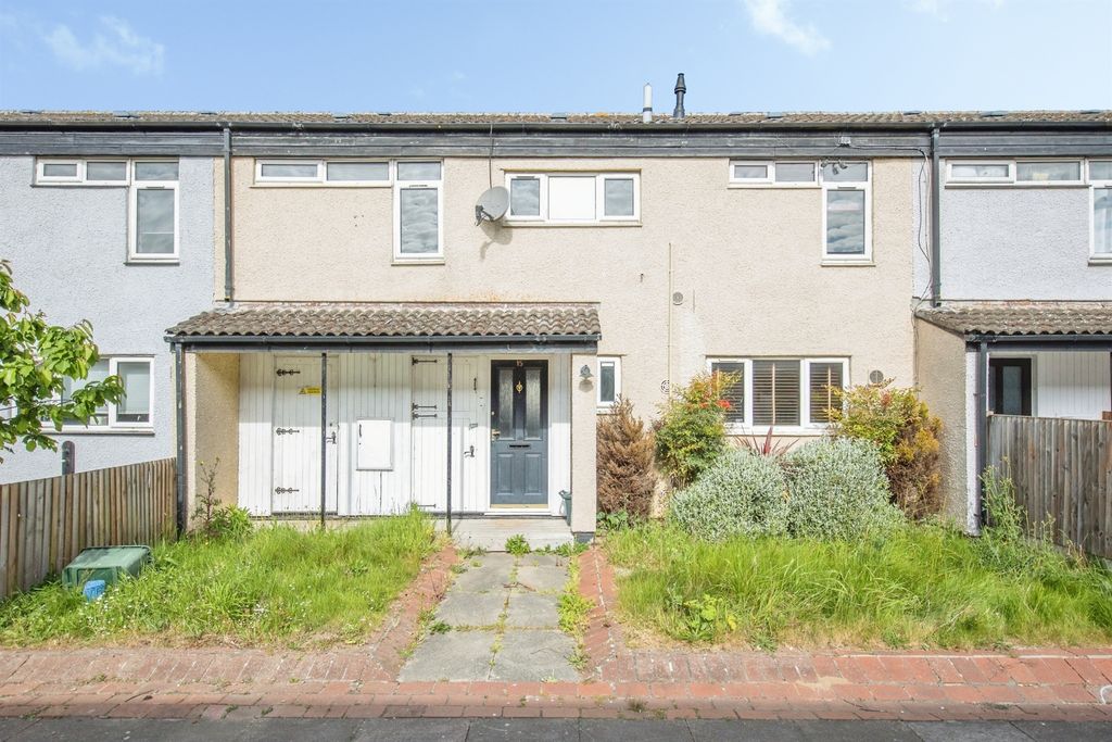 Property photo 1 of 17
