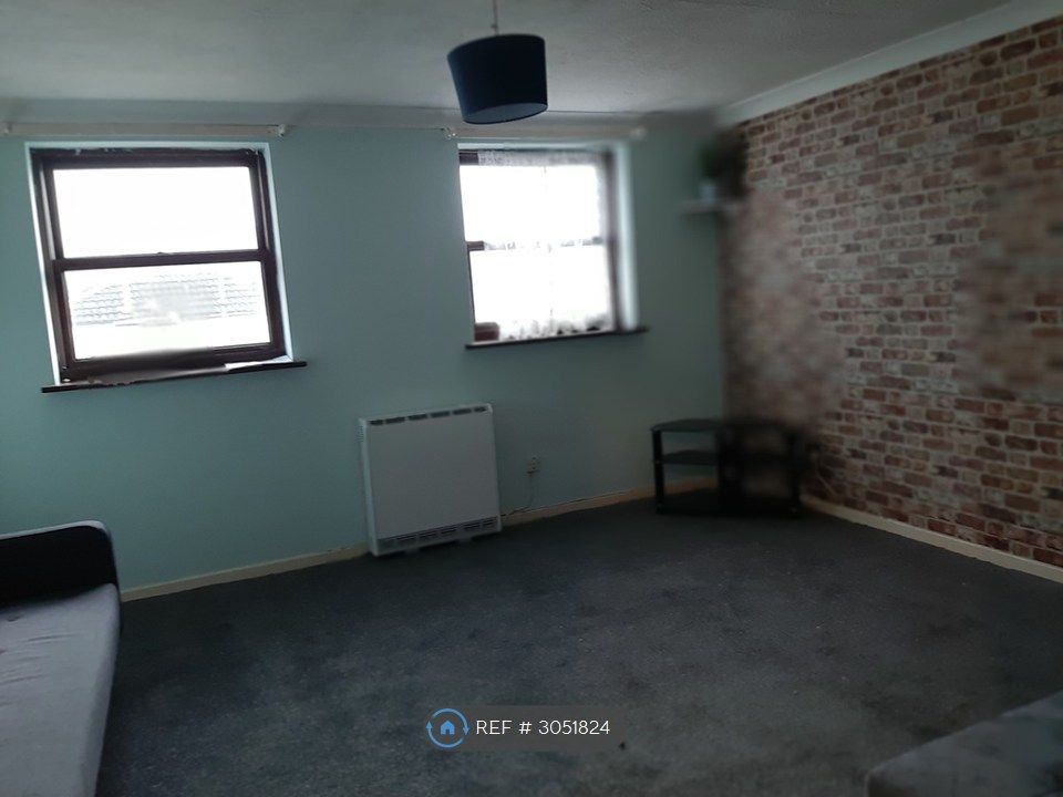 Property photo 3 of 5