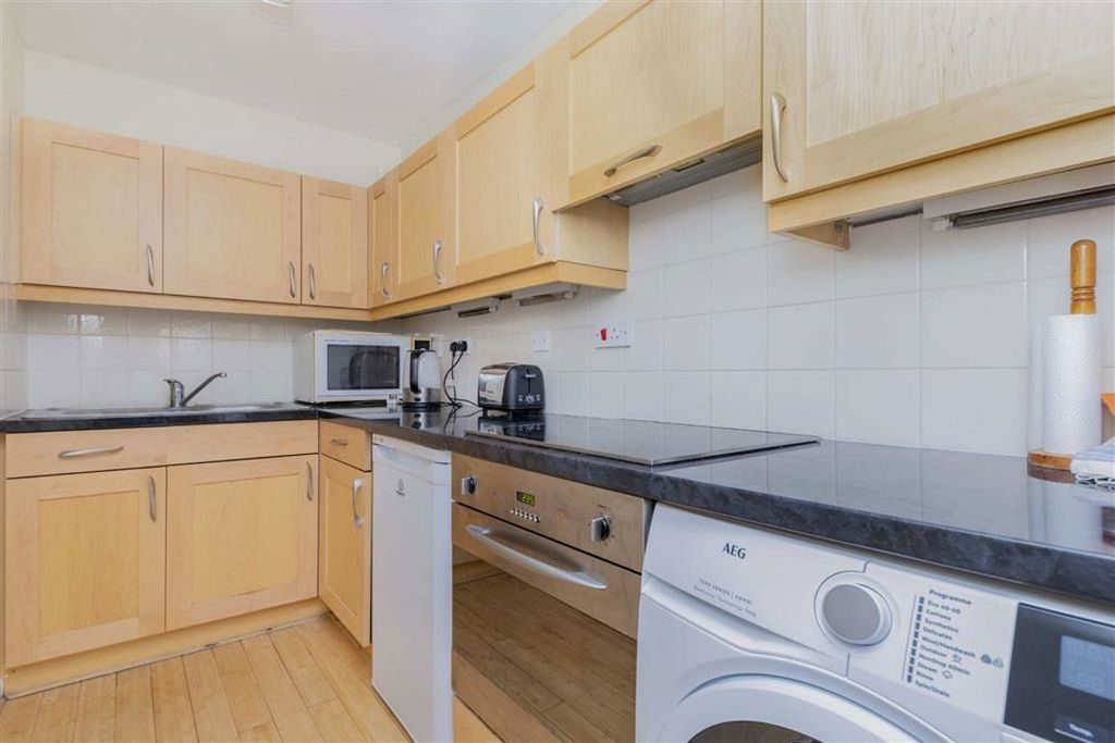 Property photo 3 of 4