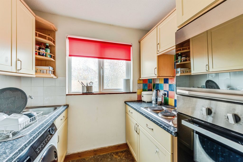 Property photo 2 of 19