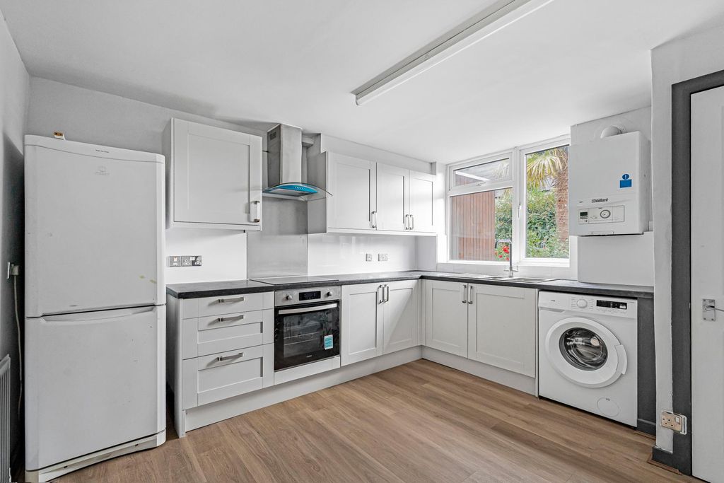 Property photo 1 of 15 Photo 0