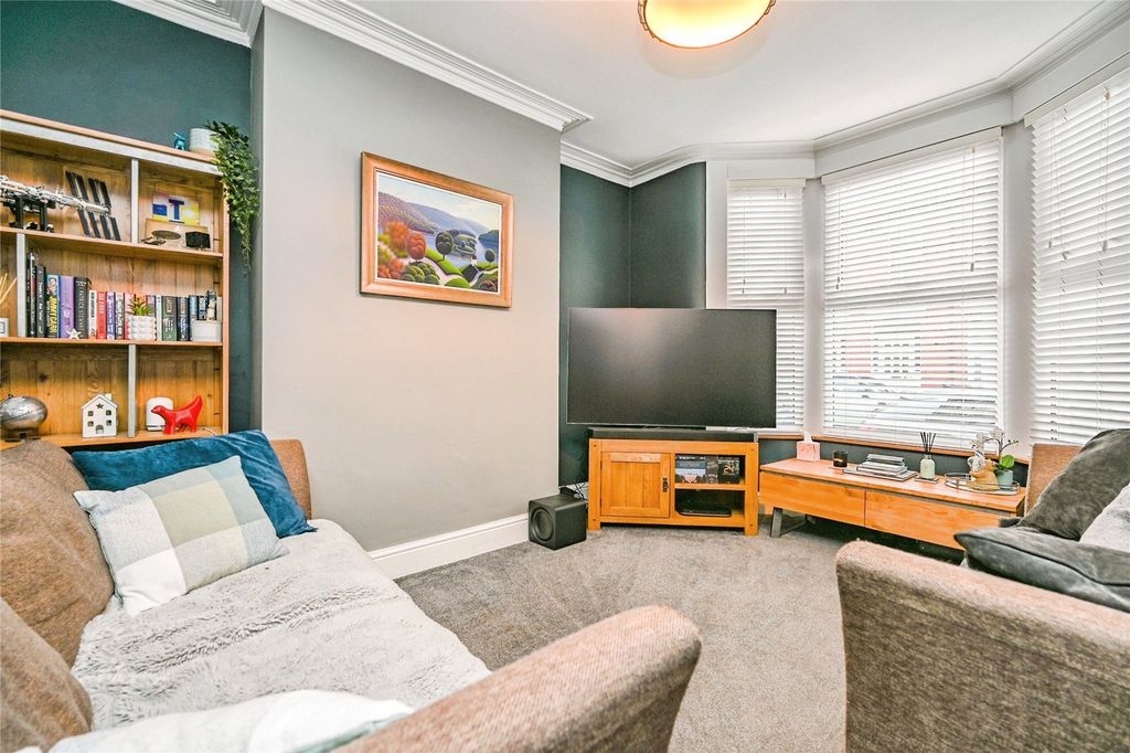 Property photo 3 of 13 Photo