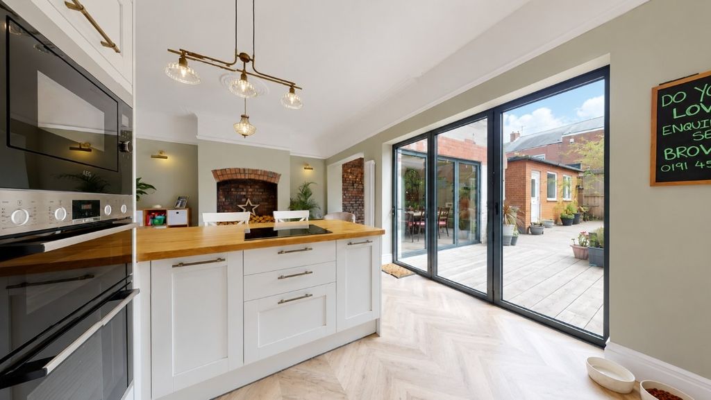Property photo 1 of 40 5191231