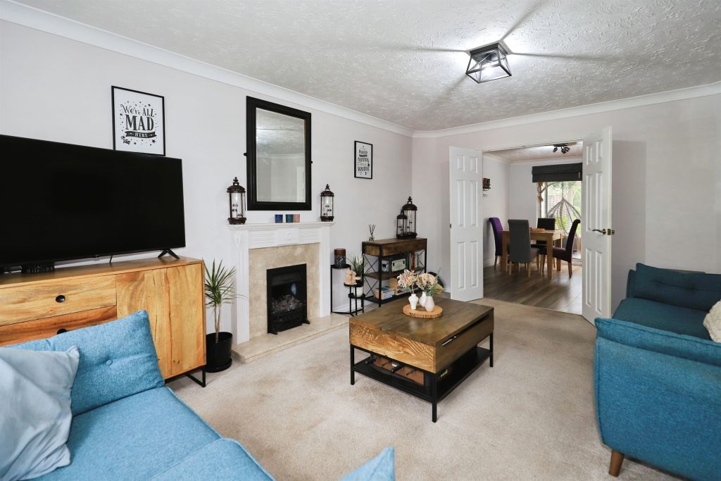 Property photo 3 of 18