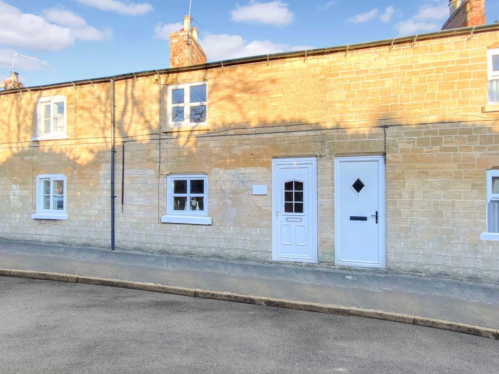 Property photo 2 of 19