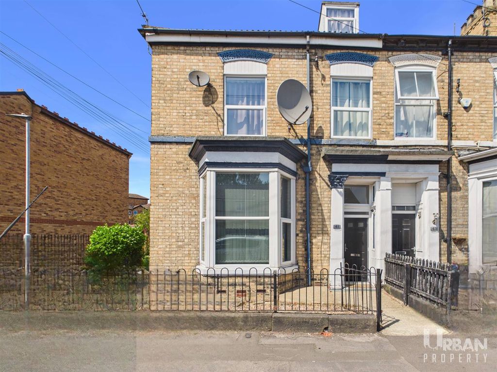 Property photo 1 of 16 Cam03038G0-Pr0260-Still003 (1).Jpg