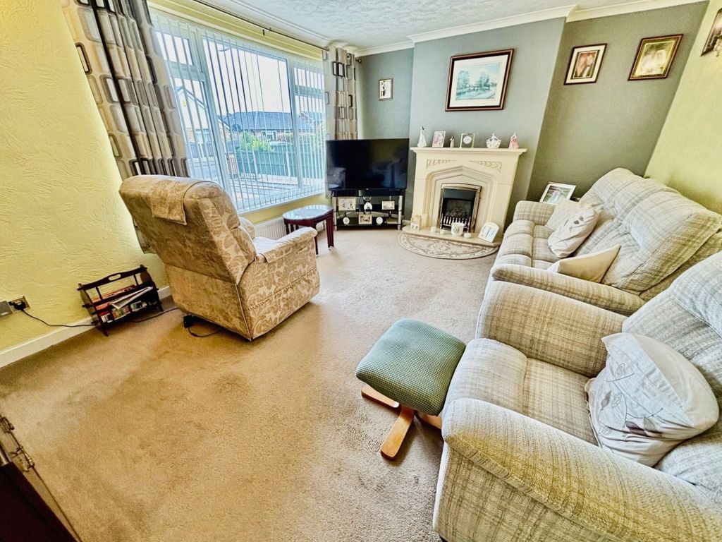 Property photo 2 of 13 Pbox-Img.Jpeg