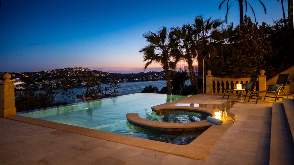 Property photo 1 of 33 01-81327 Small-17.Jpg