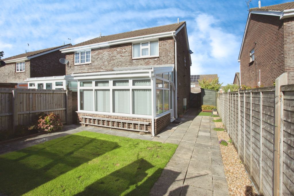 Property photo 2 of 17