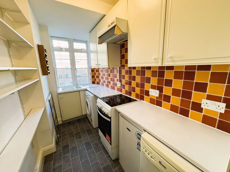 Property photo 2 of 10 Photo 7