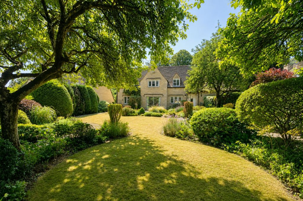 Property photo 2 of 21 Picture No. 53