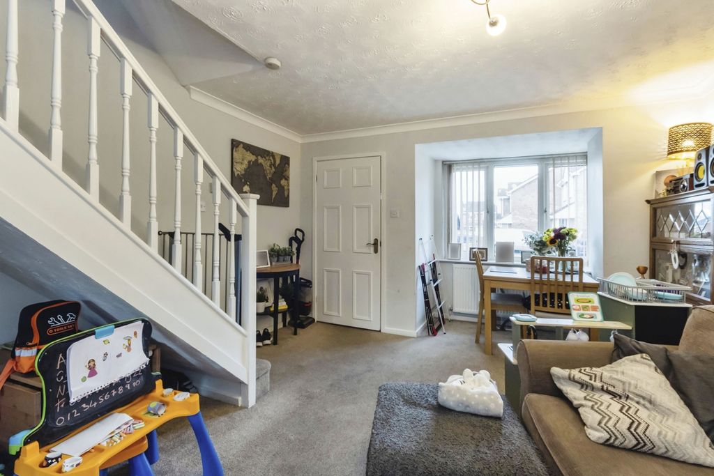 Property photo 3 of 15
