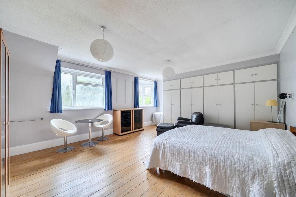 Additional image 12 of 6 bed detached house for saleLeven Avenue, Talbot Woods, Bournemouth BH4