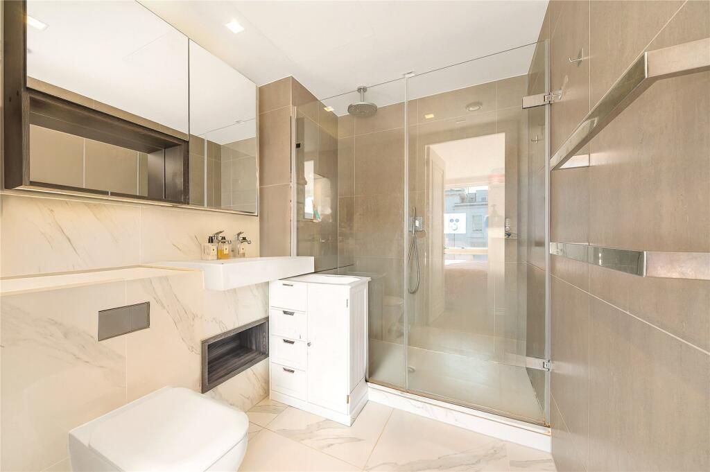 Property photo 2 of 15 Shower Room