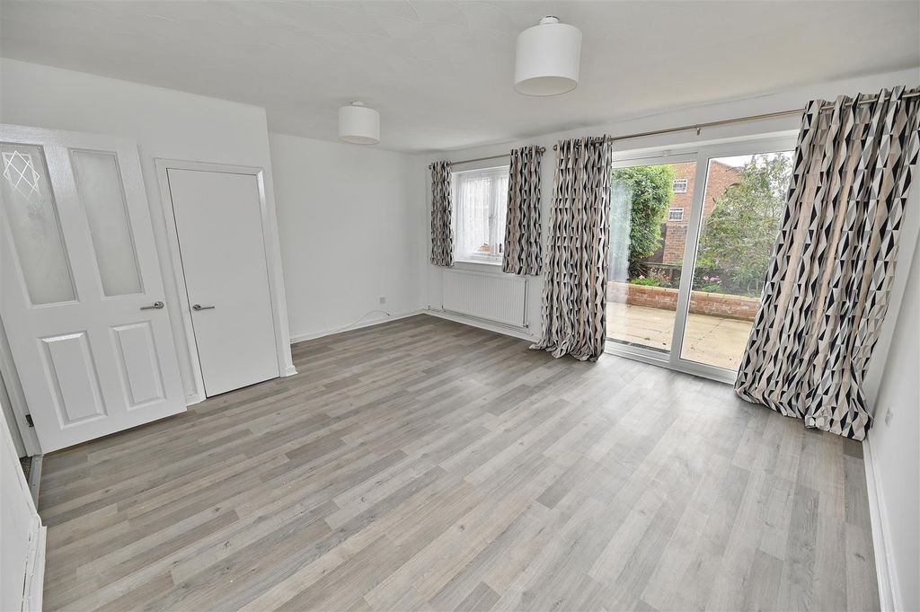 Property photo 3 of 16 Reception Room