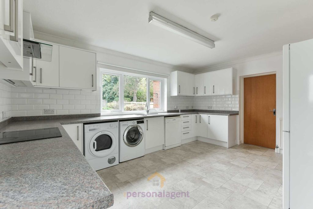 Property photo 3 of 15