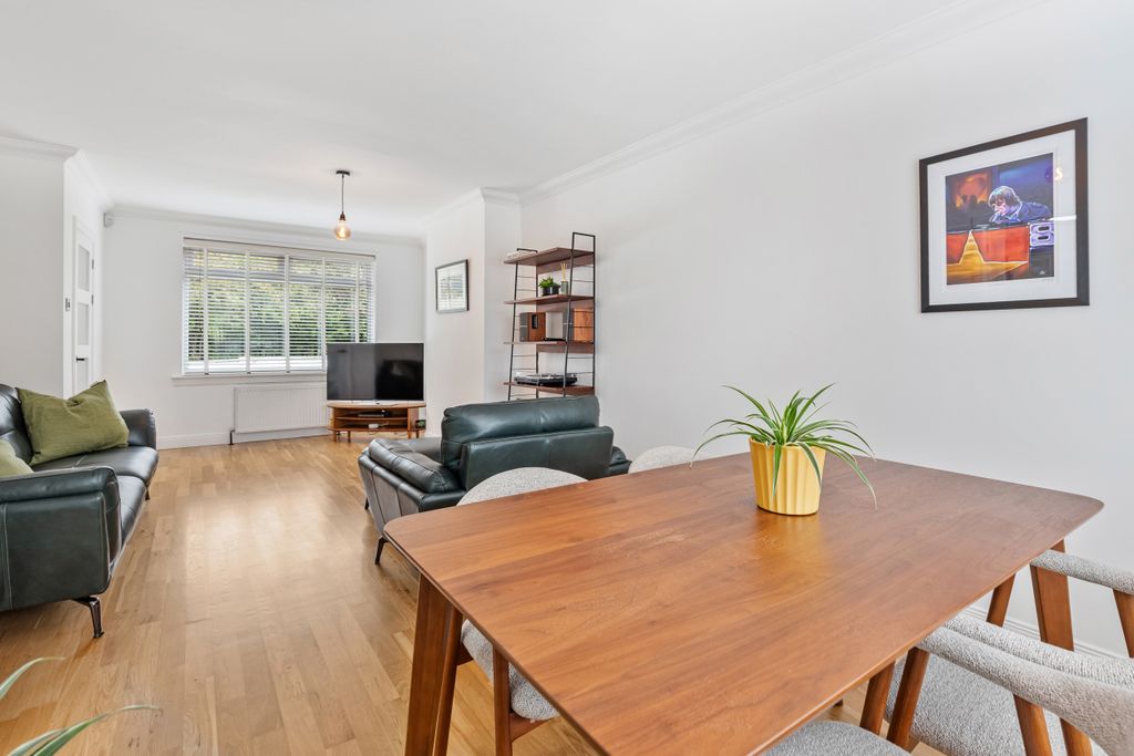 Property photo 3 of 30